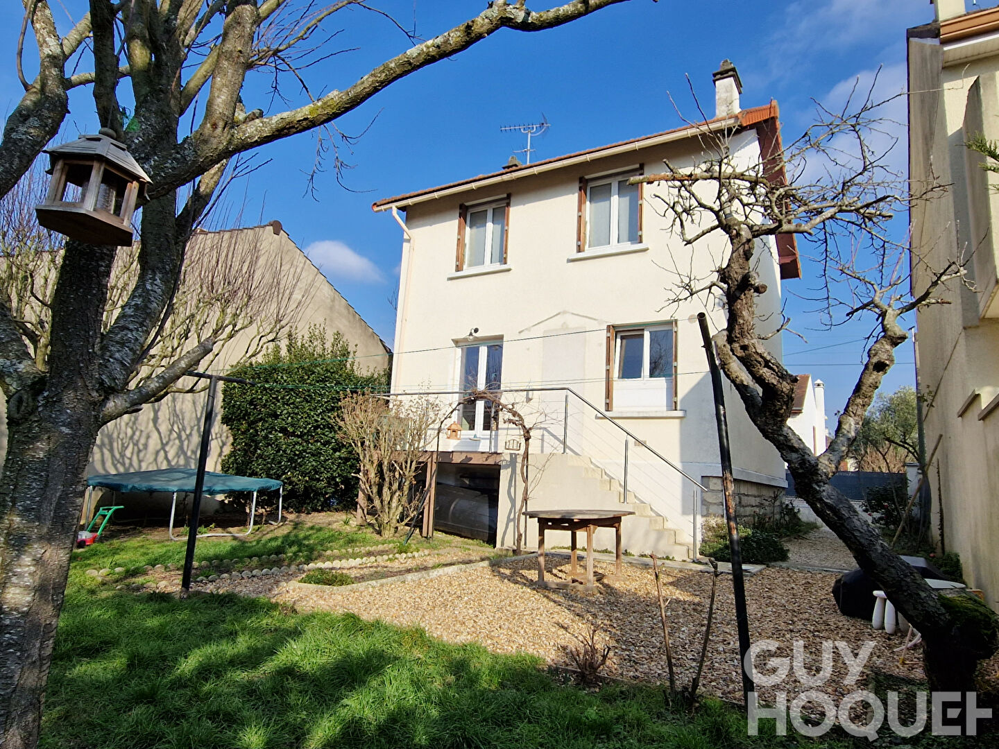 Maison 4 pièces 5 minutes gare écoles et commerces, au calme