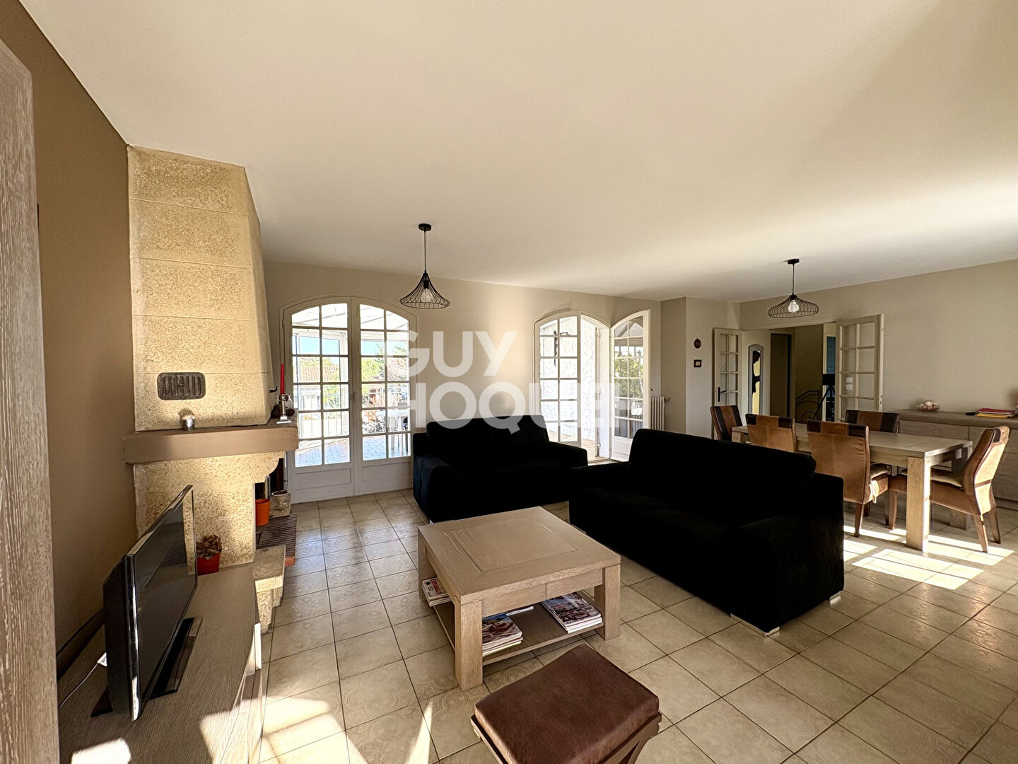 À vendre : Maison spacieuse de 6 pièces à Villenave d'Ornon !