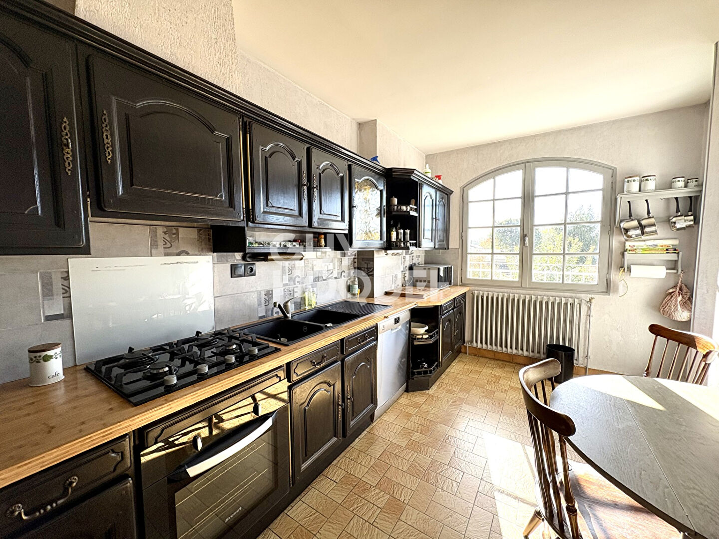 À vendre : Maison spacieuse de 6 pièces à Villenave d'Ornon !