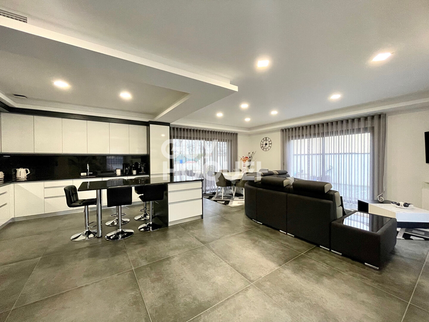 EXCLUSIVITE MAISON DE PLAIN-PIED NON MITOYENNE DE 2020 CONTEMPORAINE