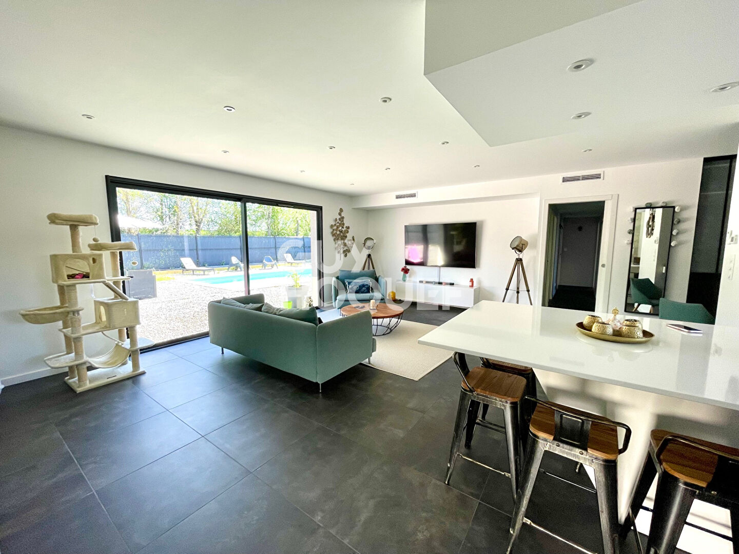 EXCLUSIVITE MAISON CONTEMPORAINE COUP DE COEUR ASSURE !