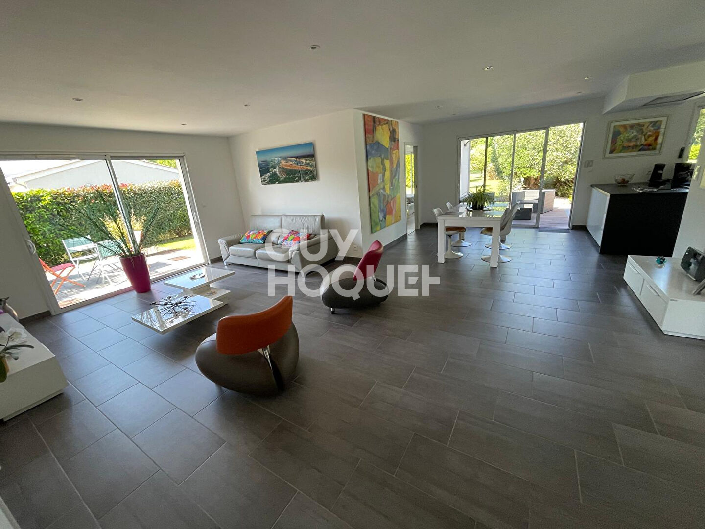 Maison d'exception à vendre à Saucats - Grand standing et confort moderne !