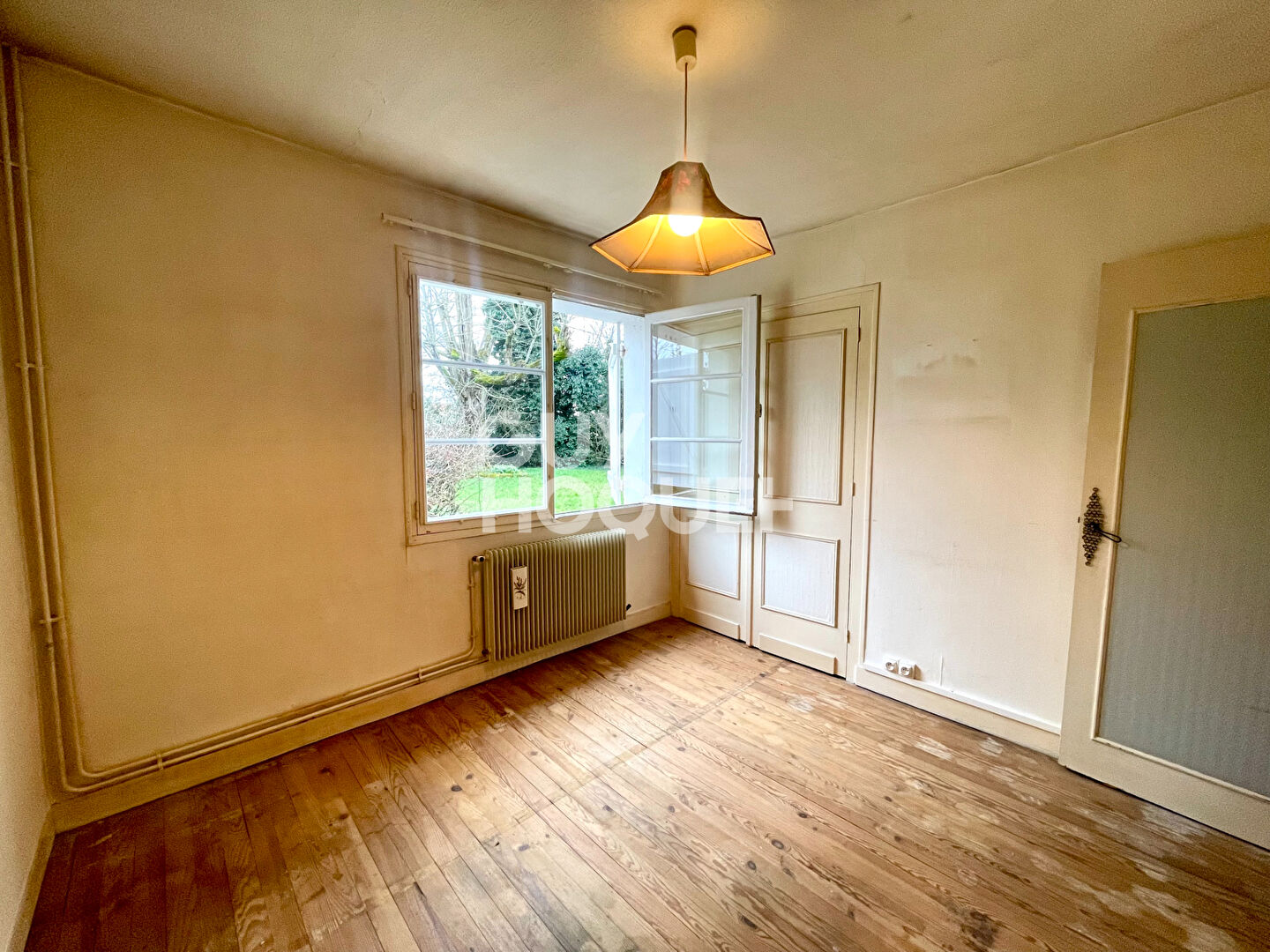 COUP DE COEUR ASSURE SECTEUR RARE MAISON 6 PIECES 1034 M² de terrain