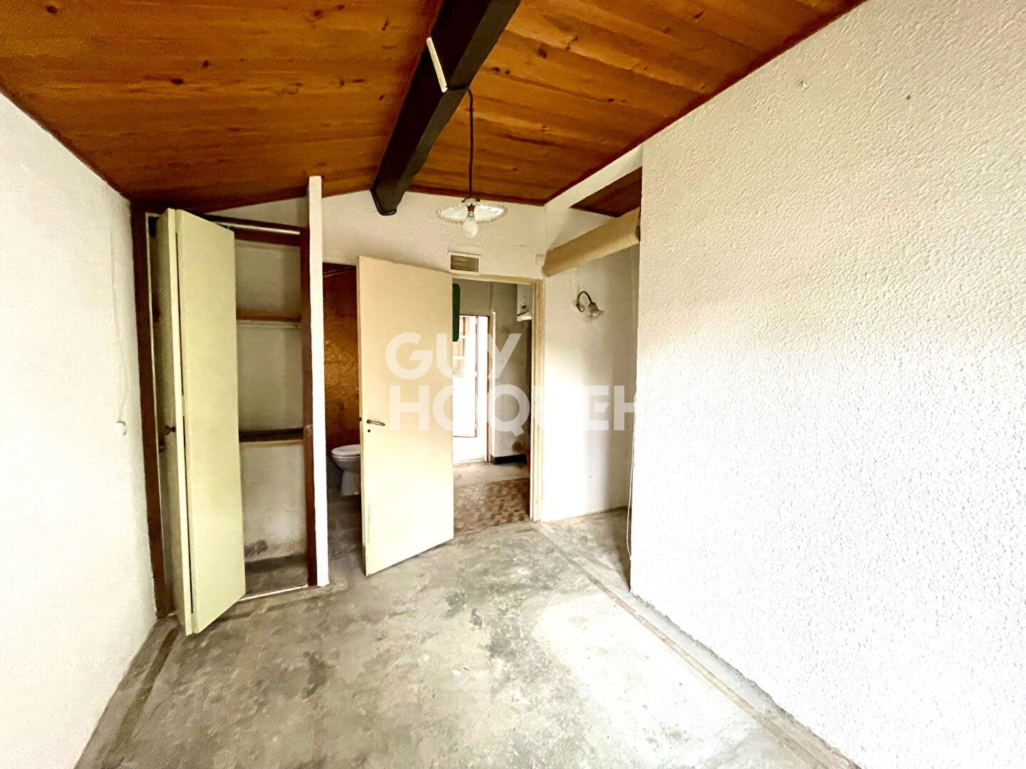 COUP DE COEUR ASSURE SECTEUR RARE MAISON 6 PIECES 1034 M² de terrain