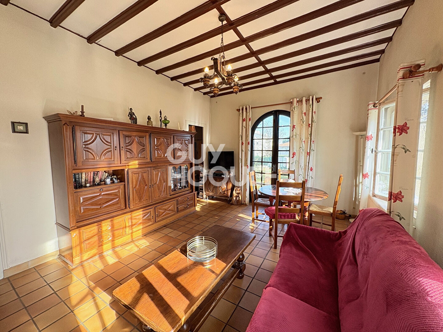 MAISON PLAIN-PIED NON MITYENNE T6 + GARAGE + DEPENDANCE + JARDIN