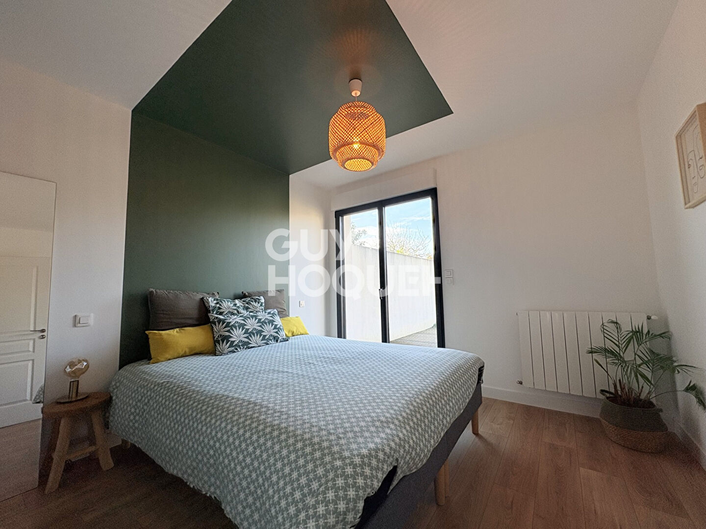 EXCLUSIVITE Chez Guy Hoquet Très belle maison entièrement rénovée, véritable coup de coeur !