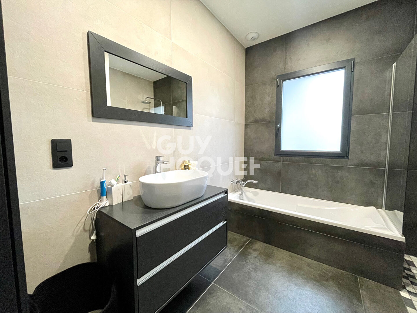 EXCLUSIVITE MAISON DE PLAIN-PIED NON MITOYENNE DE 2020 CONTEMPORAINE