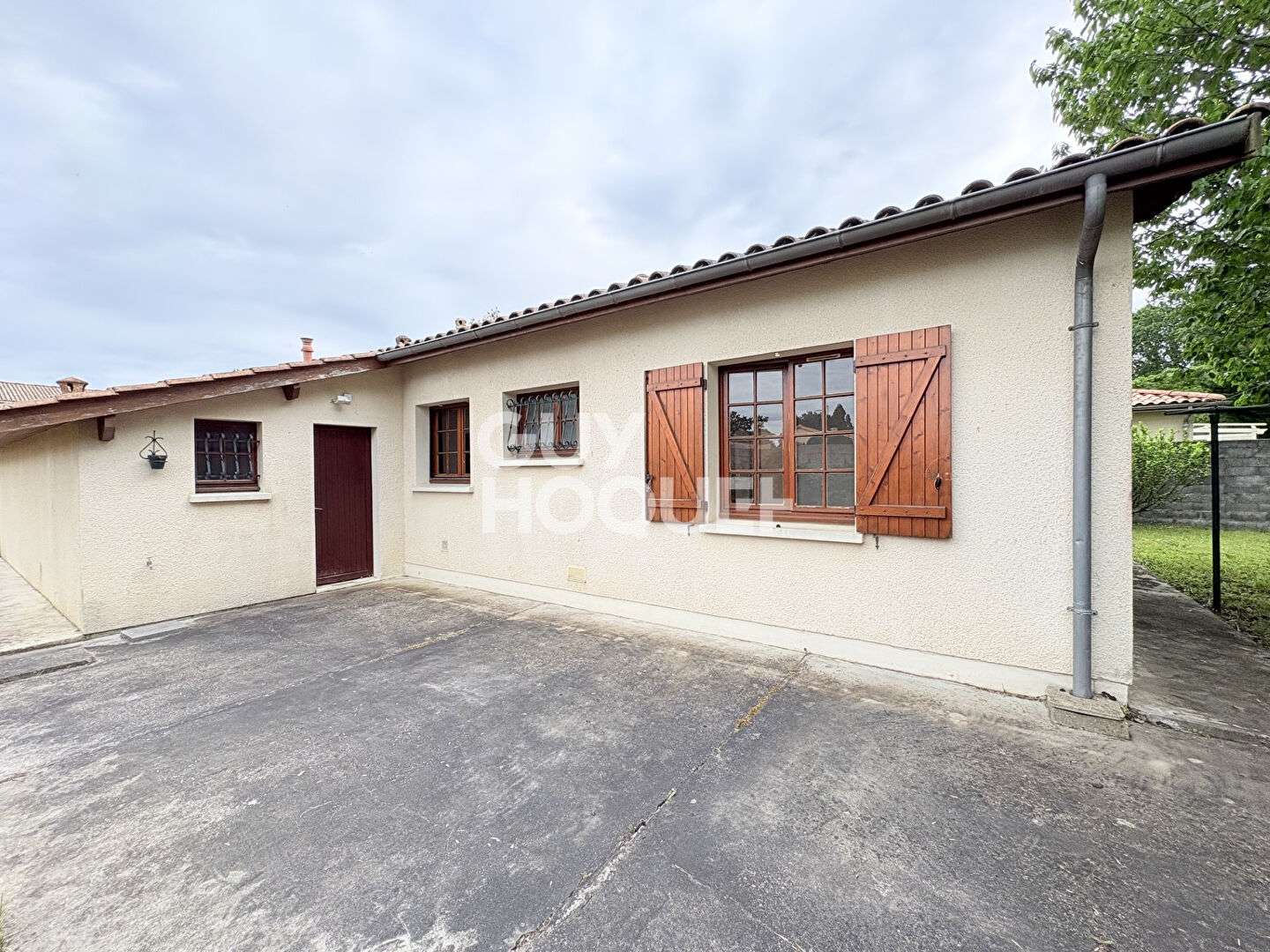 Exclusivité - MAISON PLAIN-PIED NON MITOYENNE T4 + GARAGE ET GRAND TERRAIN