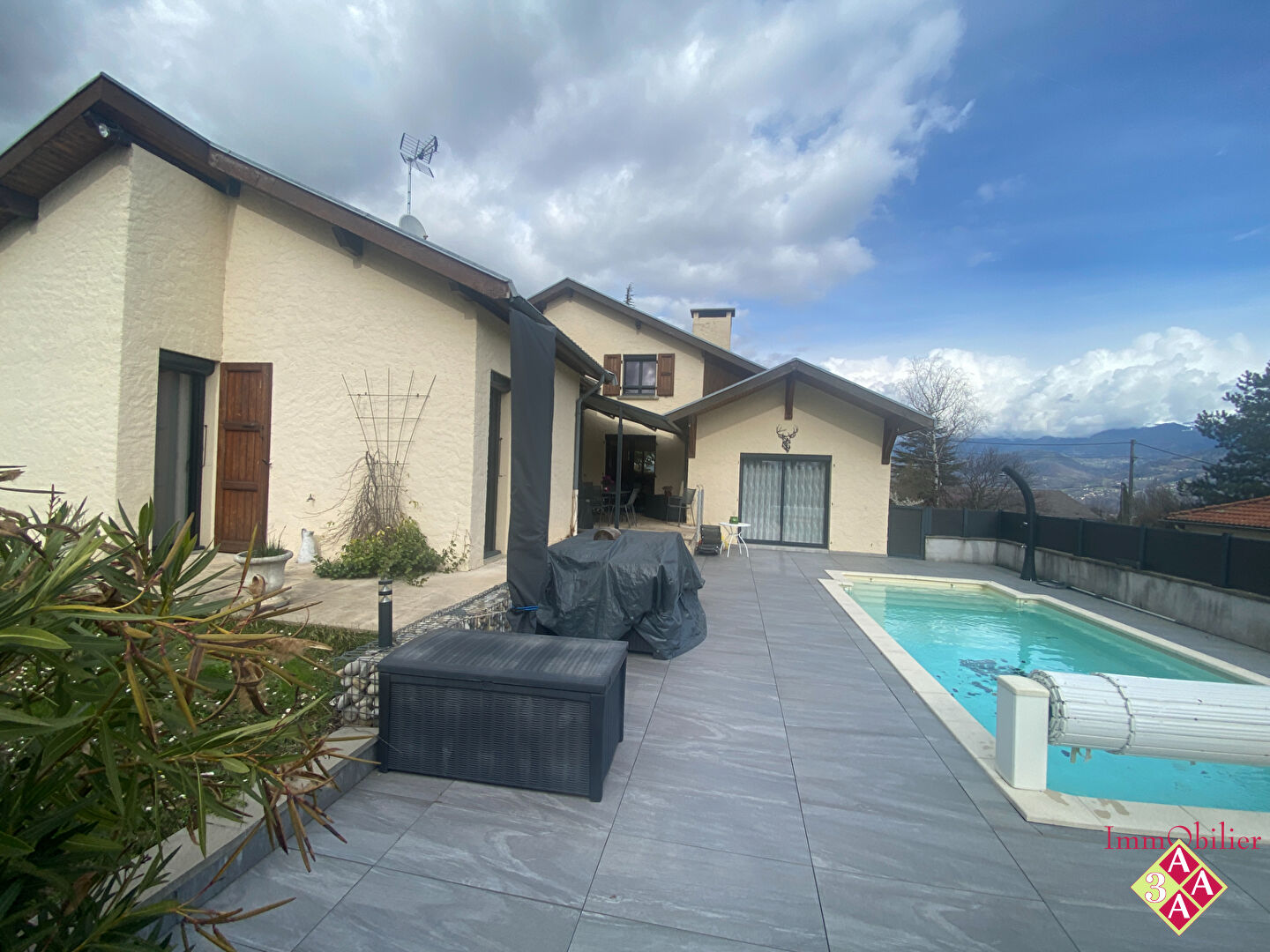 Photo Maison Saint Nazaire Les Eymes 6 pièces + cuisine équipée image 4/6