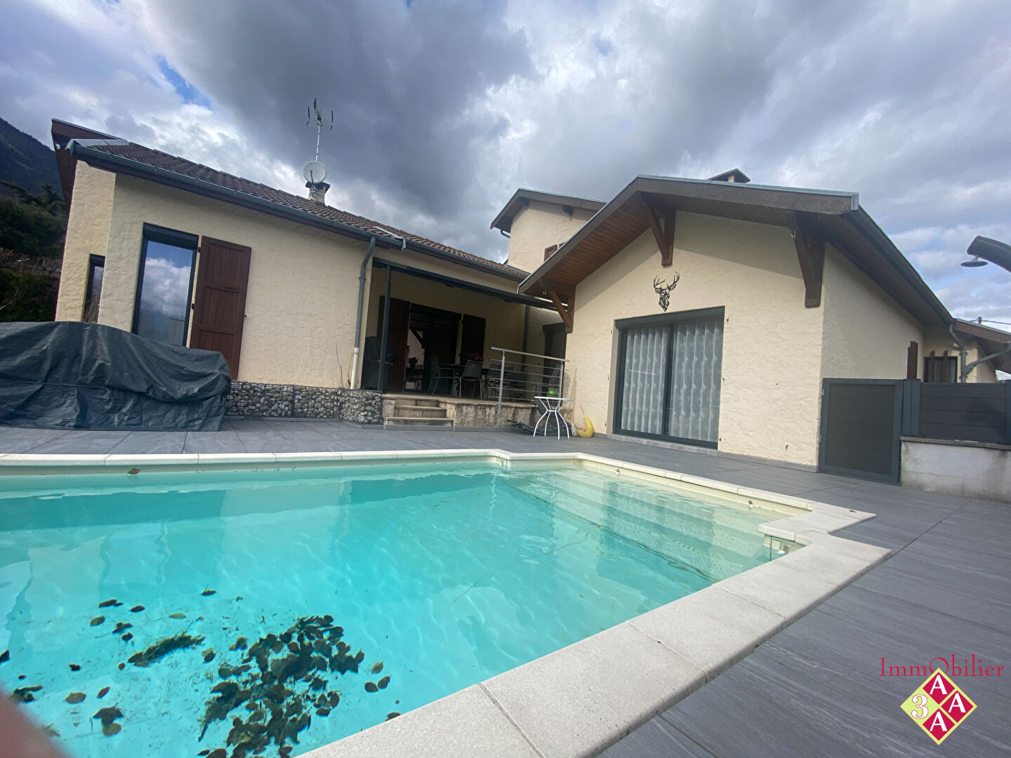 Photo Maison Saint Nazaire Les Eymes 6 pièces + cuisine équipée image 5/6