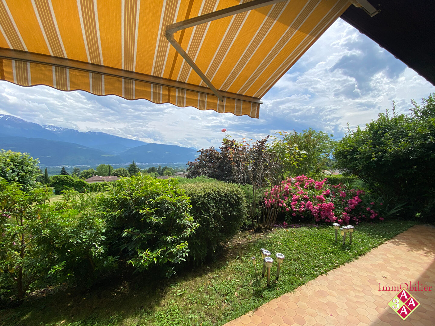 Photo SAINT-ISMIER Maison  plain-pied de 6 pièces image 2/6