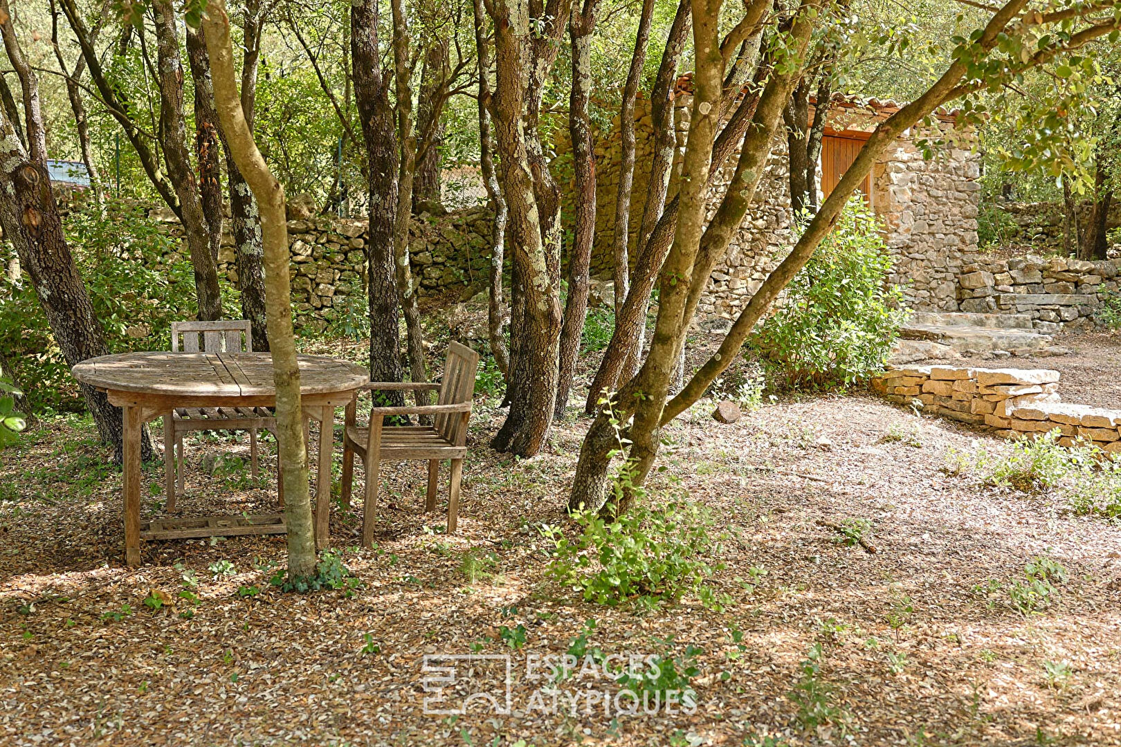 Photo Villa au coeur de la campagne provençale image 5/6