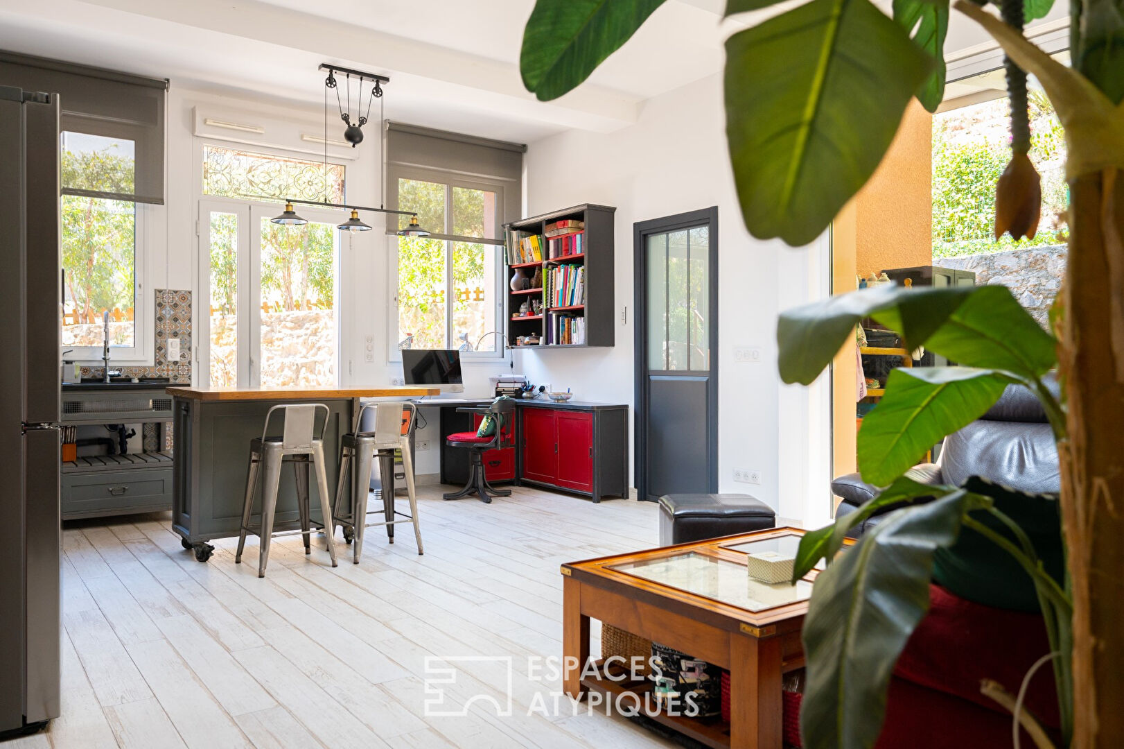 Photo Parenthèse en bord de mer image 3/6