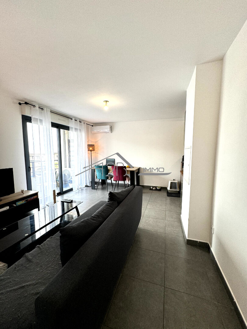 Photo Appartement T2 - 42m2 - Terrasse Vue Mer image 5/6
