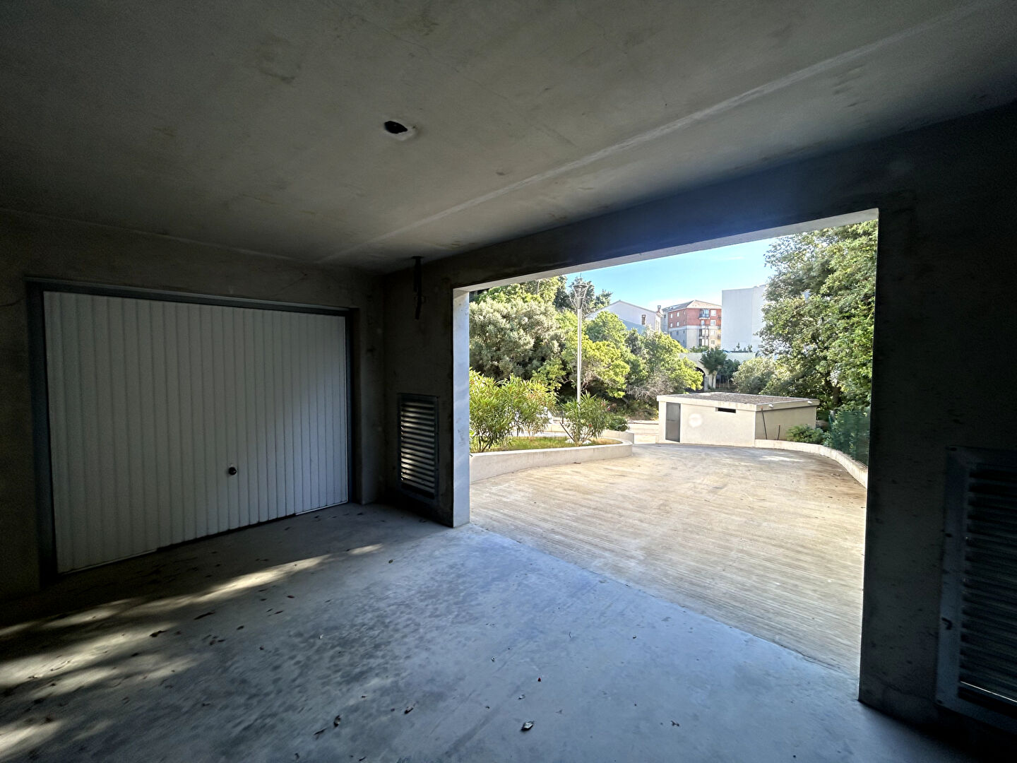 Garage de 30m2 au sein d'une résidence neuve