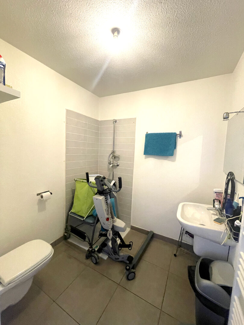 Photo Grand Studio avec terrasse et stationnement image 5/6