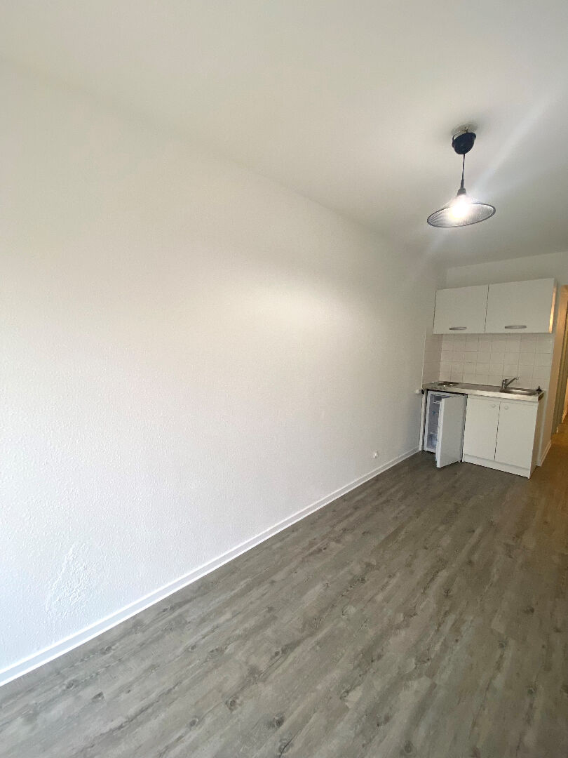 Photo BARRIERE JUDAIQUE T1 de 22m² avec balcon image 2/4