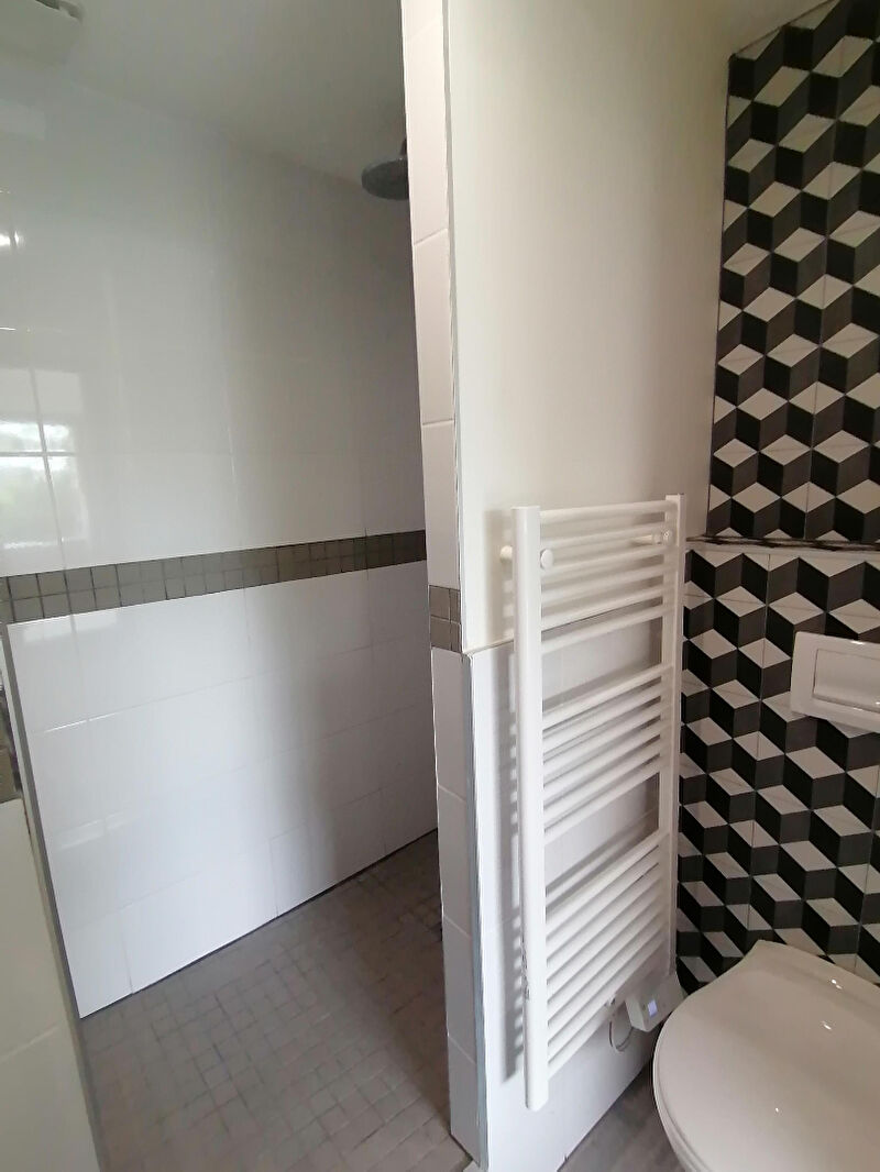 Photo Chambre 6  de 13.85m2 +balcon dans Résidence étidiante image 3/6