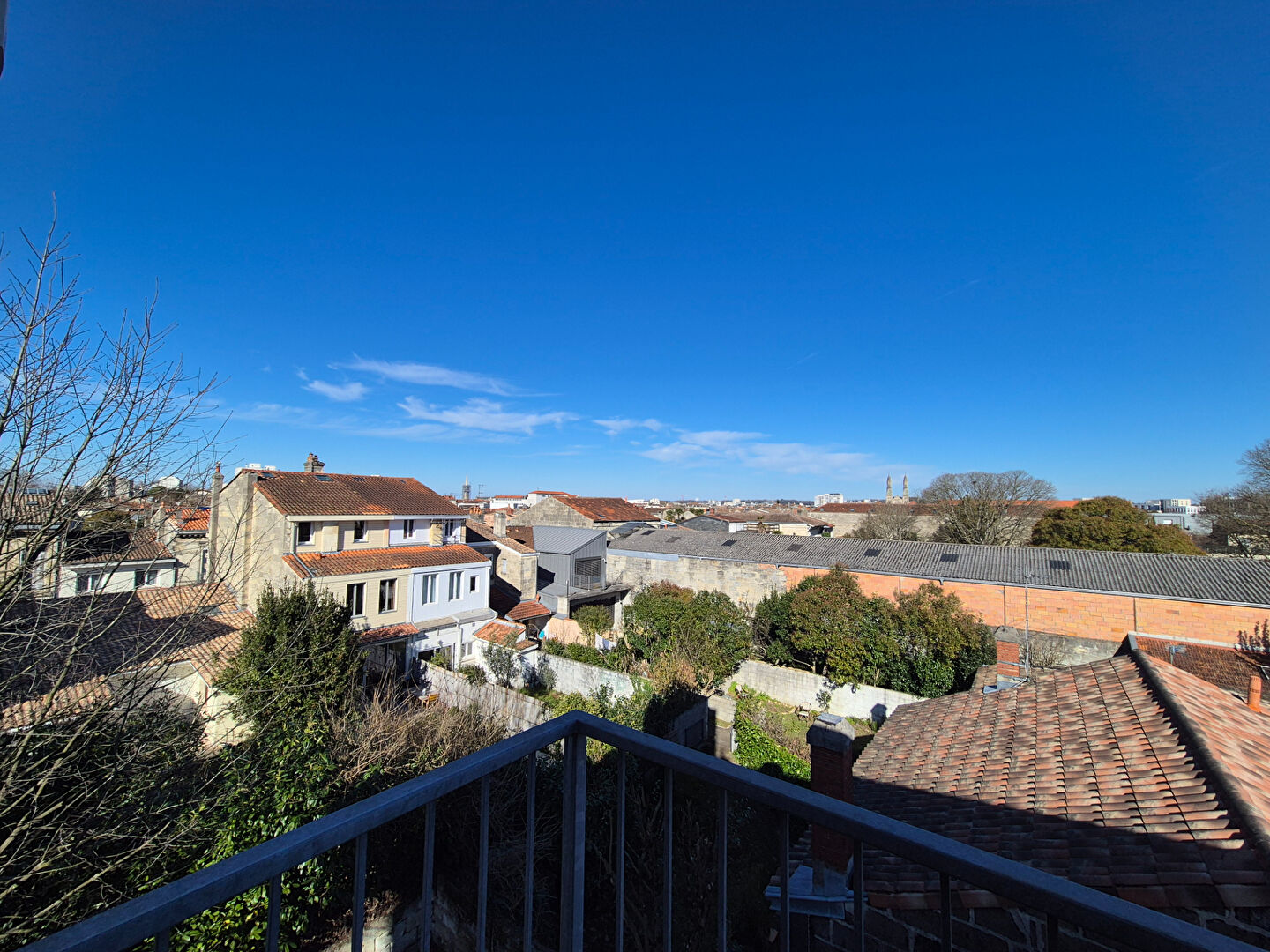 Studio avec pkg   Bordeaux Nansouty