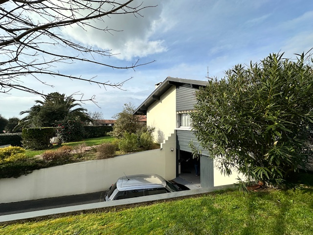 Photo Maison Tarnos 6 pièce(s) 131 m2 image 4/6