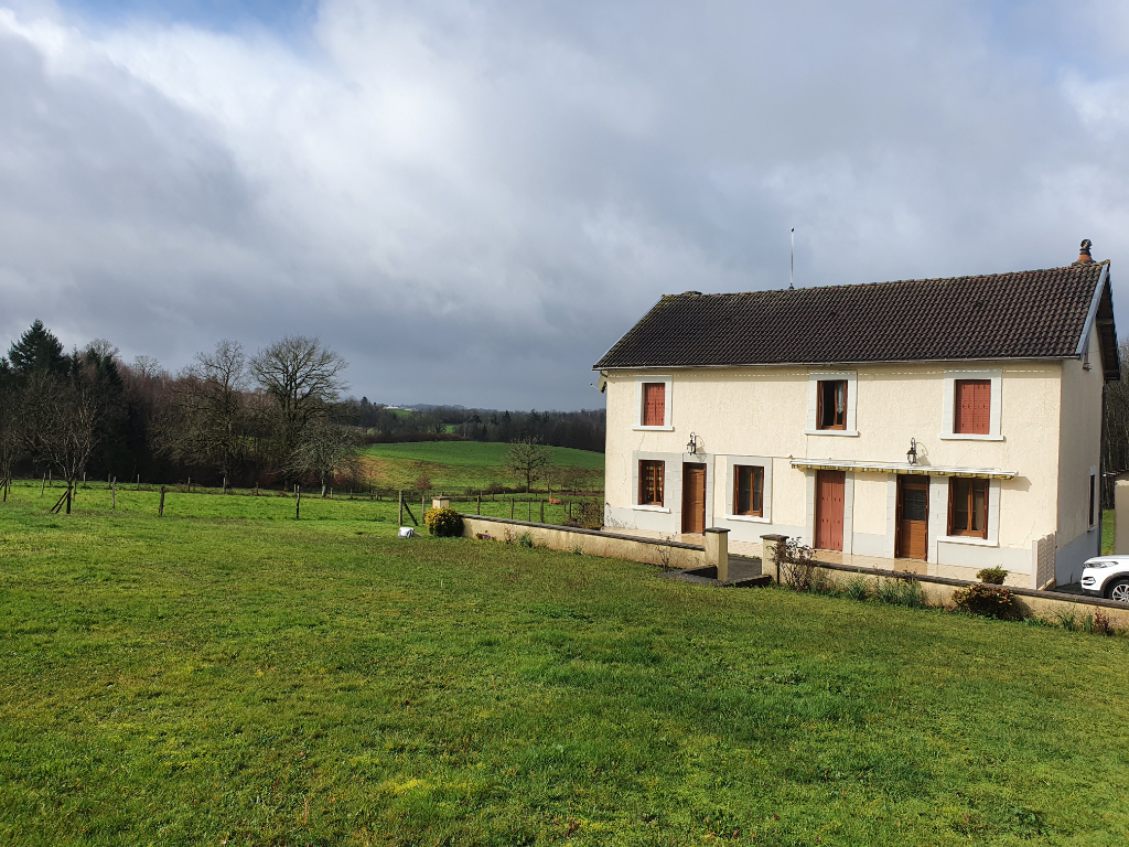 Maison en pleine nature. SaintYrieixlaPerche 87500