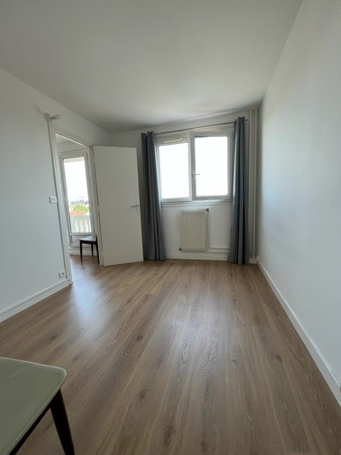 Photo DRANCY - CENTRE - F2 - image 5/6