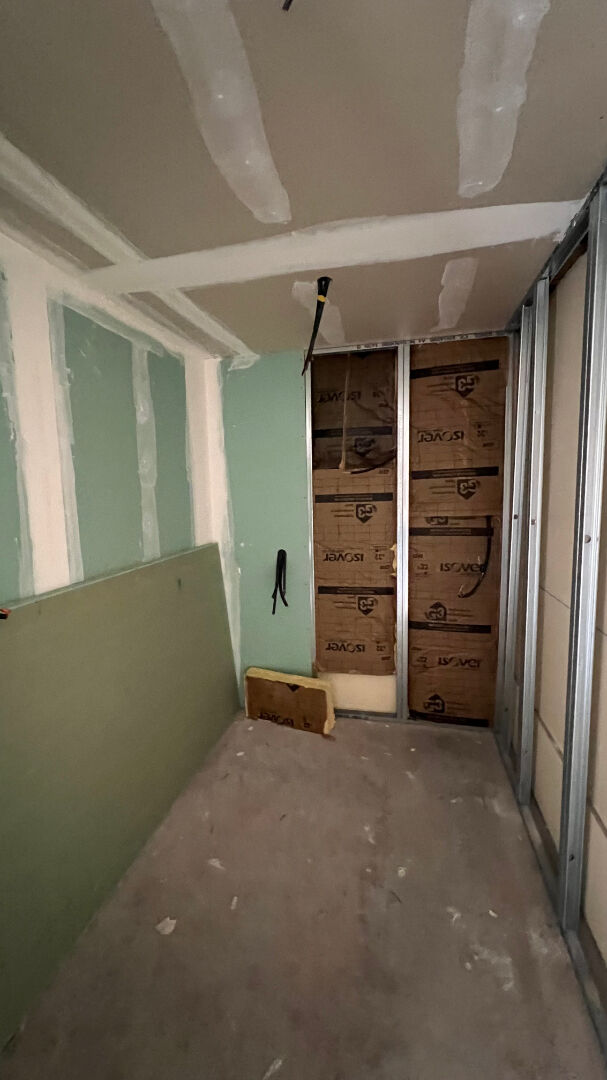 Photo PLACE VILLEBOEUF - Plateau à aménager en F3 image 4/6