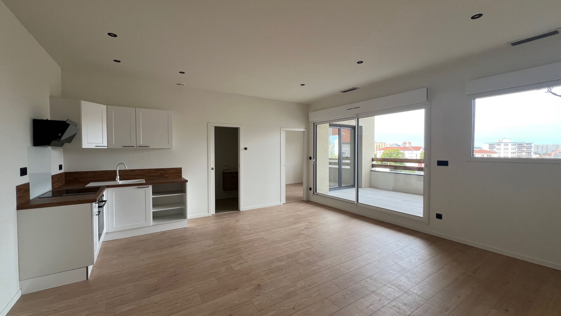 Photo Appartement F2 de 51m² avec terrasse image 3/6