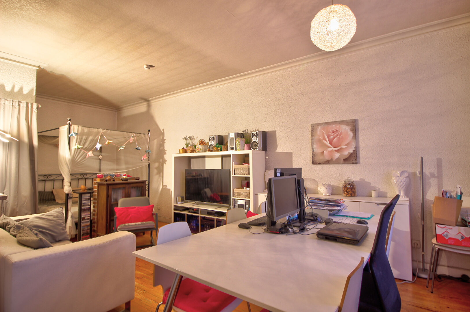 Photo LE SOLEIL - Immeuble avec travaux image 3/6