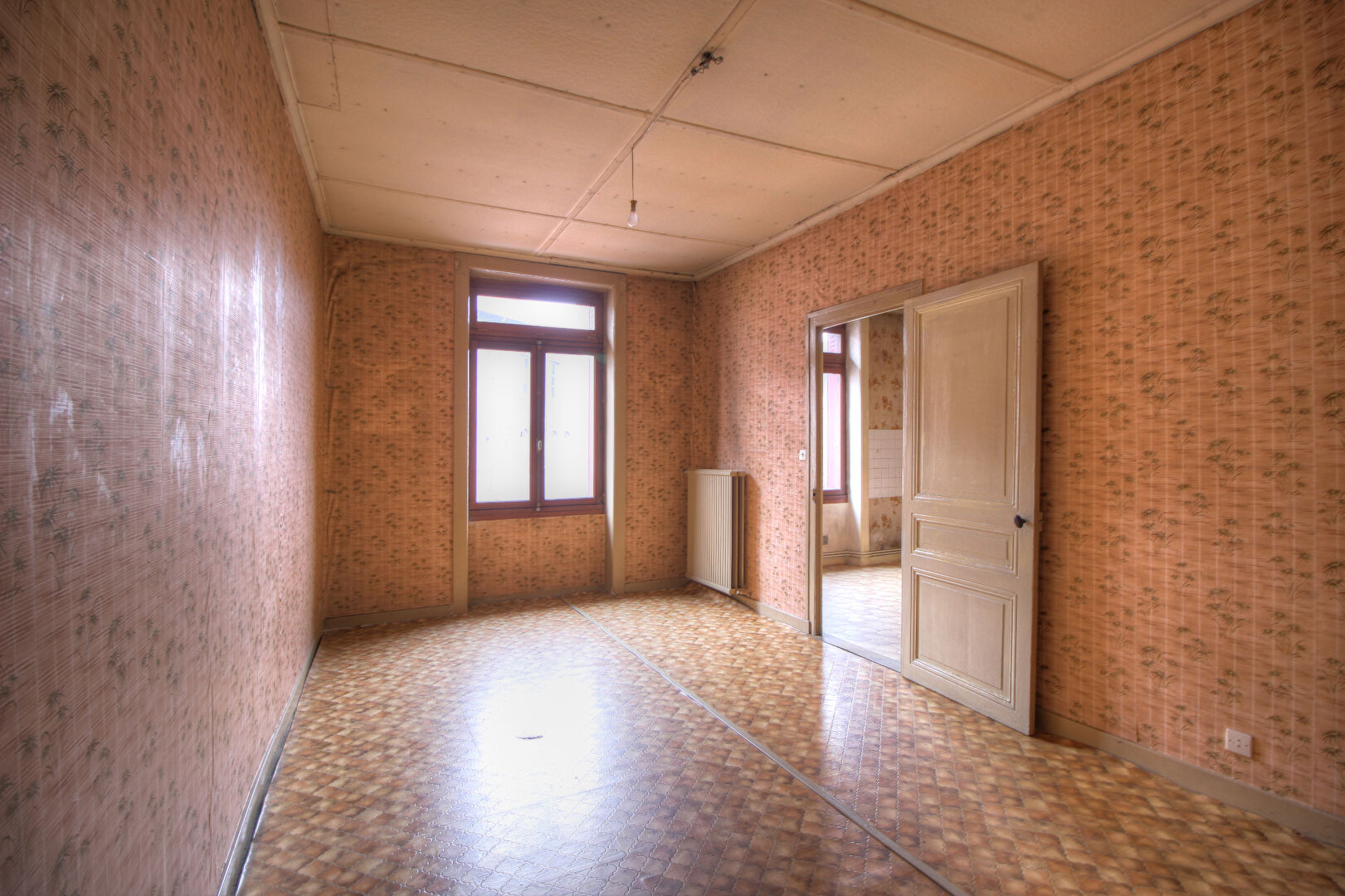 Photo LE SOLEIL - Immeuble avec travaux image 6/6