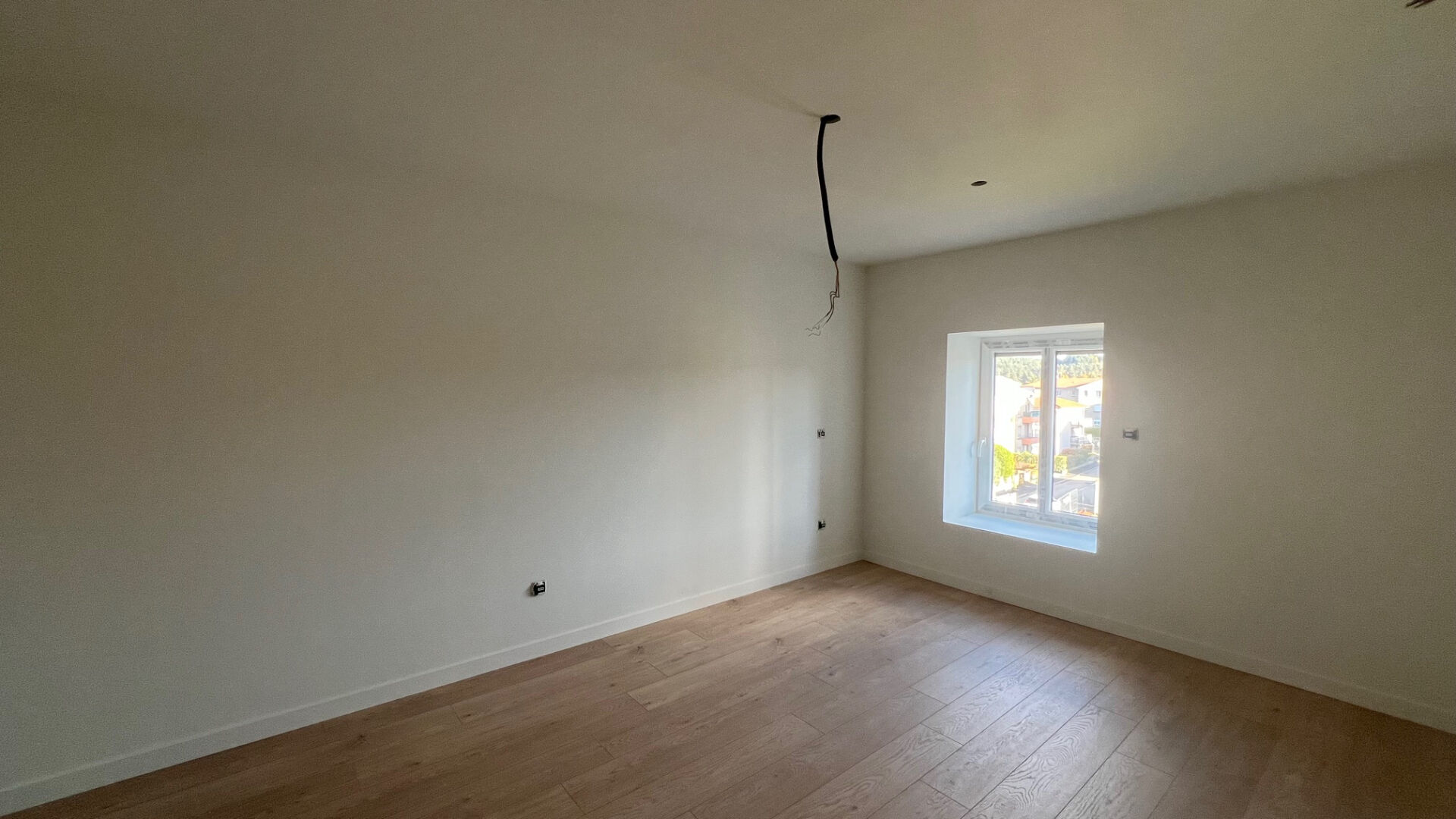 Photo ST JUST MALMONT - F3 réhabilité image 4/5