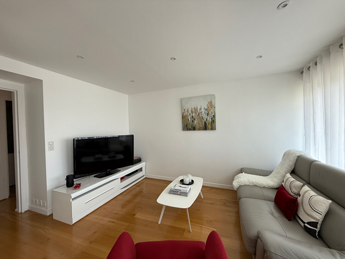 Photo Appartement Chatillon 3 pièce(s) 83 m2 image 3/6