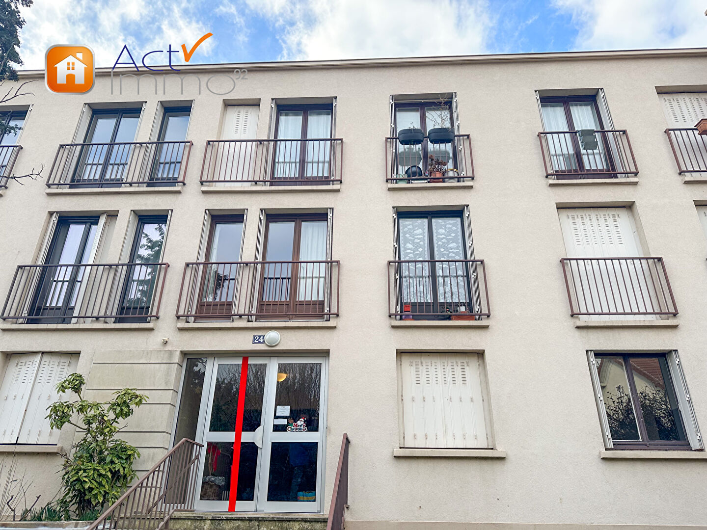 COLOMBES - APPARTEMENT 1 PIECE