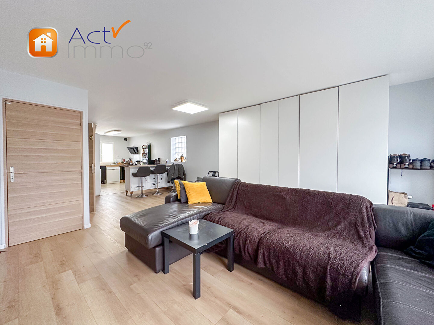 Photo Maison Colombes 9 pièce(s) 142 m2 image 2/6