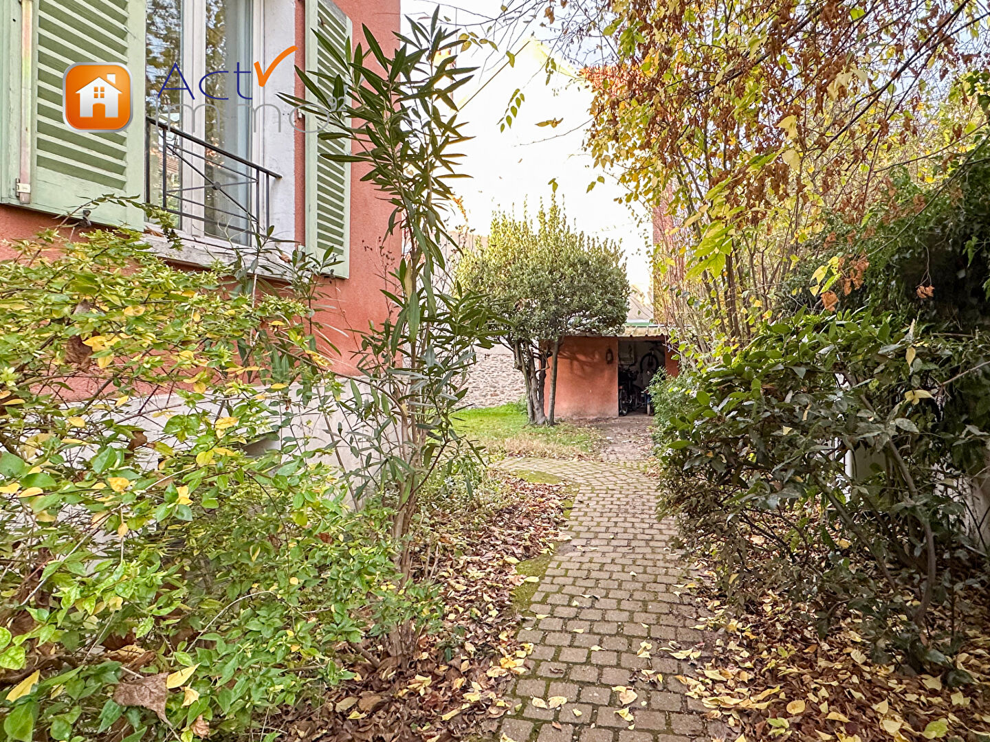 Photo COLOMBES - MAISON 8 PIECES image 2/6