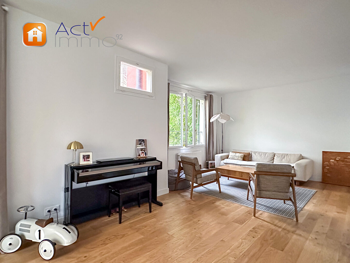 Photo COLOMBES - MAISON 8 PIECES image 4/6