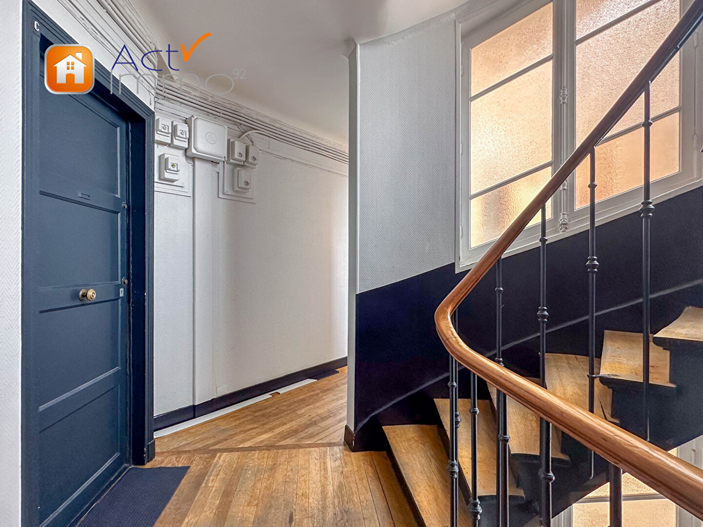 Photo COLOMBES -  APPARTEMENT 1 PIECE image 2/5