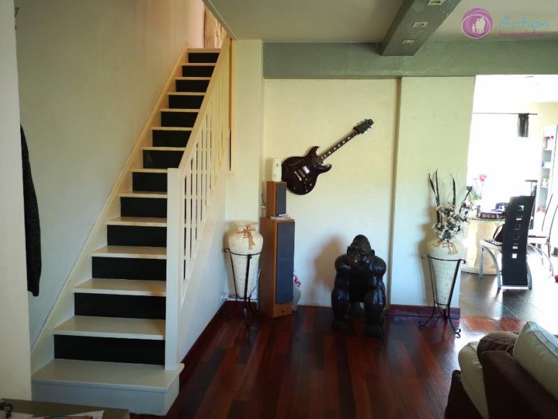 Photo PAVILLON LESIGNY - 3 pièce(s) - 100 m2 image 4/6