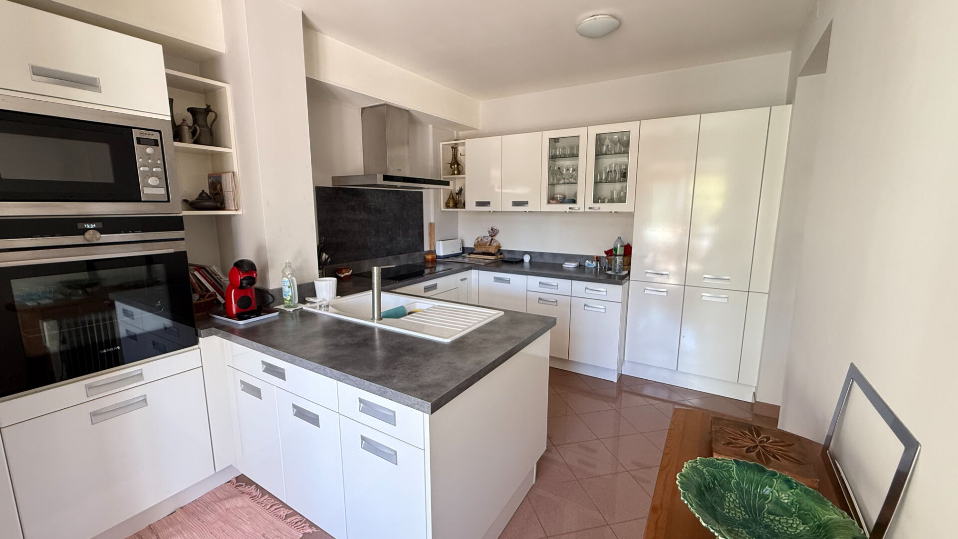 Photo Maison  8 pièce(s) 180 m2 sous/sol image 2/6