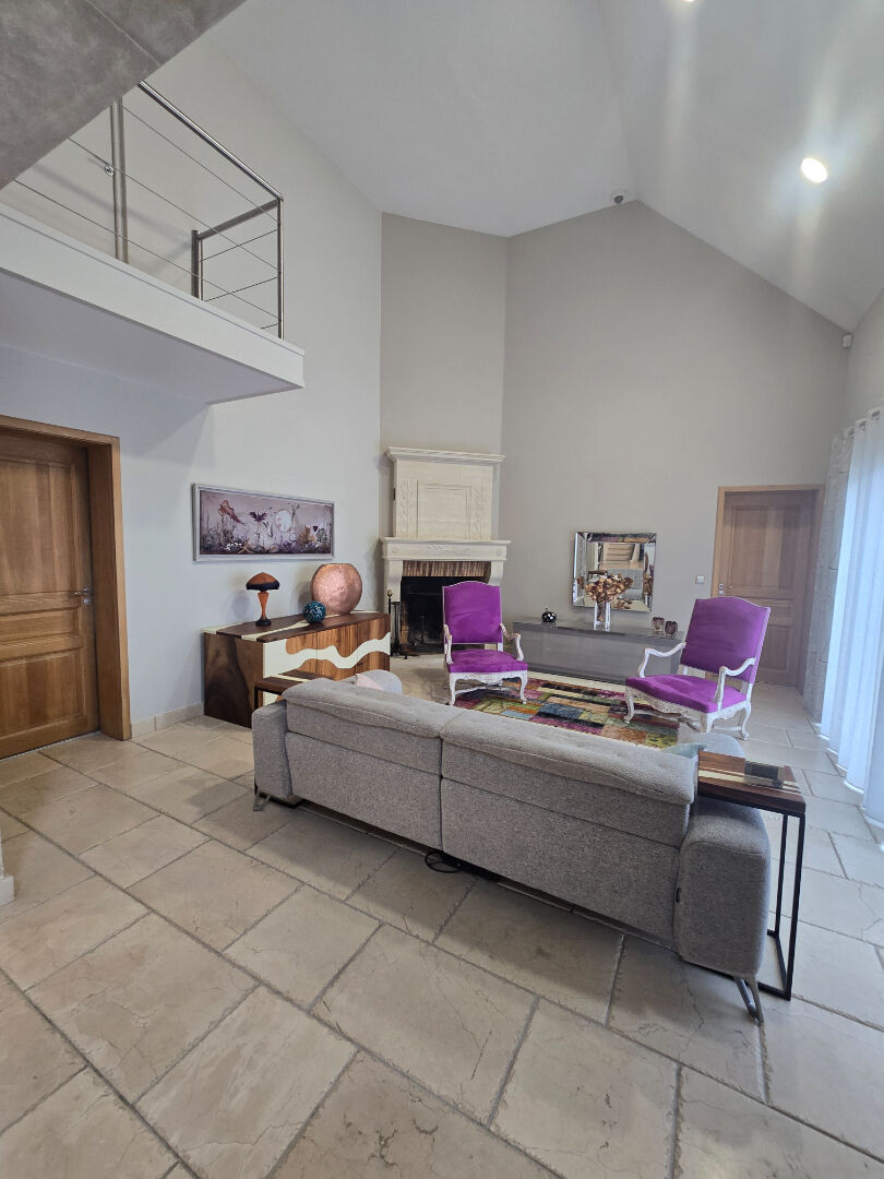 Photo Maison d'exception 9 pièce(s) 313 m2 image 3/6