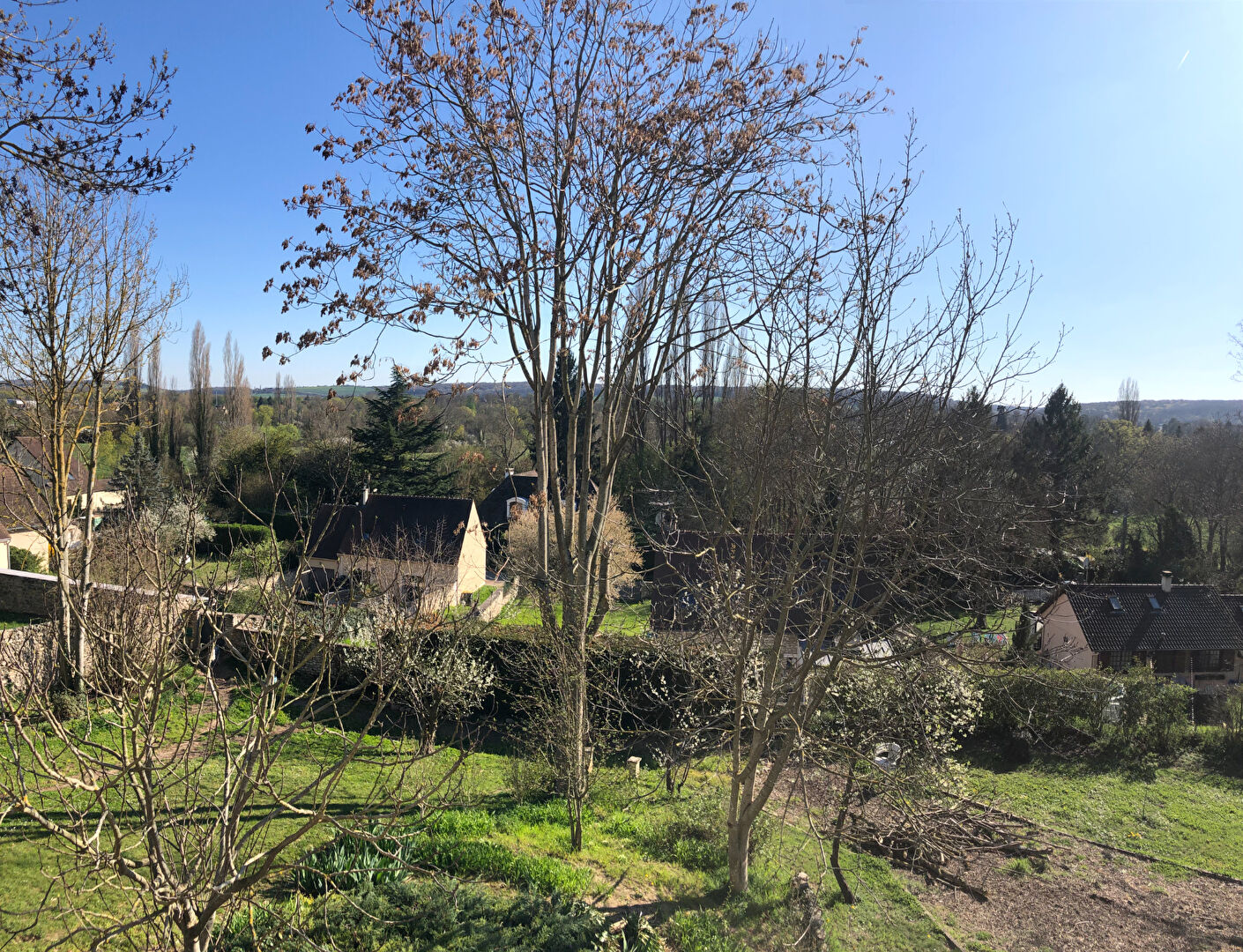 Photo GUERNES image 3/6