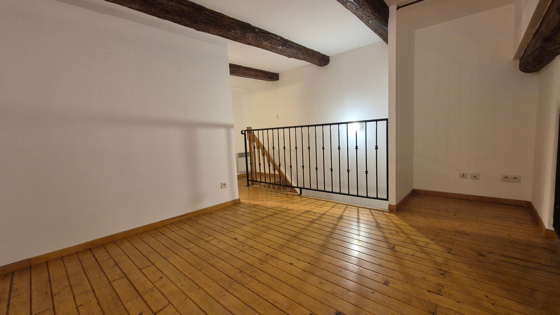 Photo APPARTEMENT MARTIGUES - 1 pièce(s) - 37 m2 image 1/6