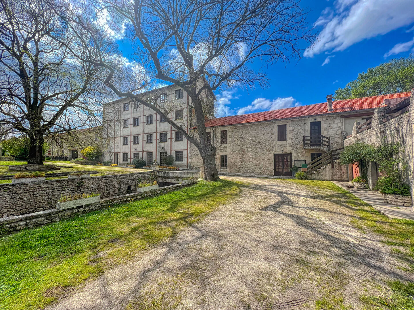 Agence immobilière de AGENCE DES TILLEULS Royan