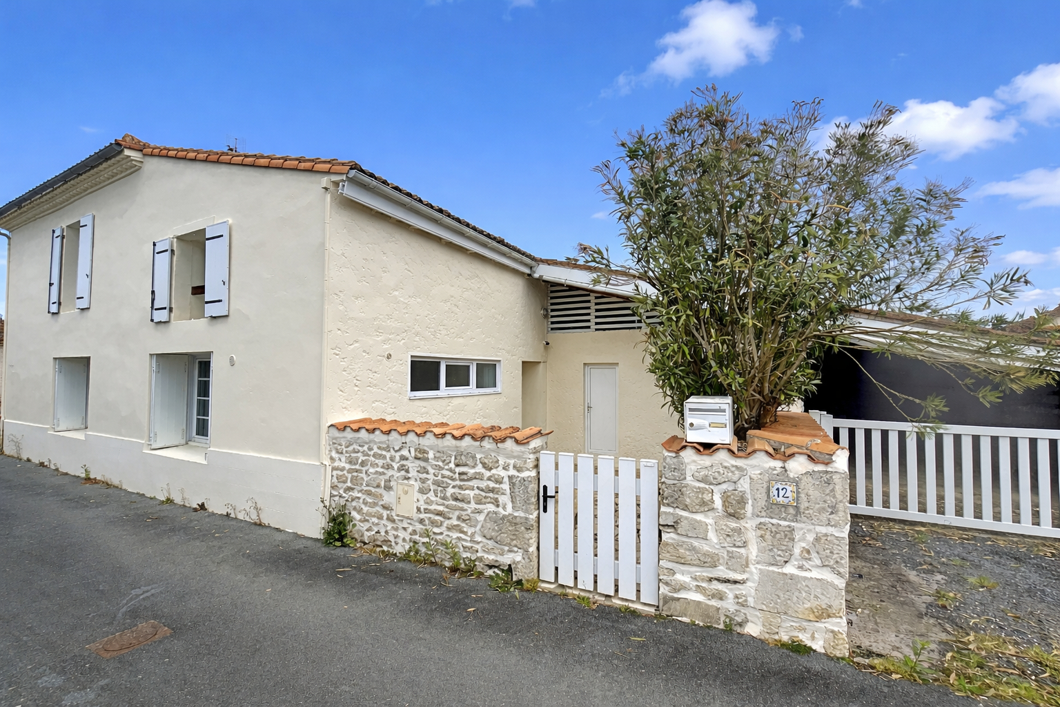 Agence immobilière de AGENCE DES TILLEULS Royan