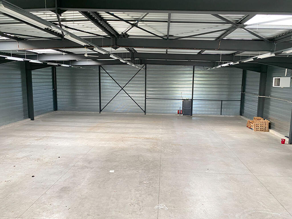 Photo ENTREPOT INDUSTRIEL-976 m2 image 2/6