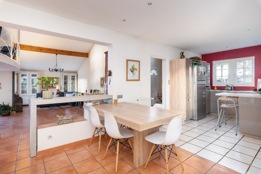 Photo VILLA INDIVIDUELLE 186m2 4 chambres image 4/6