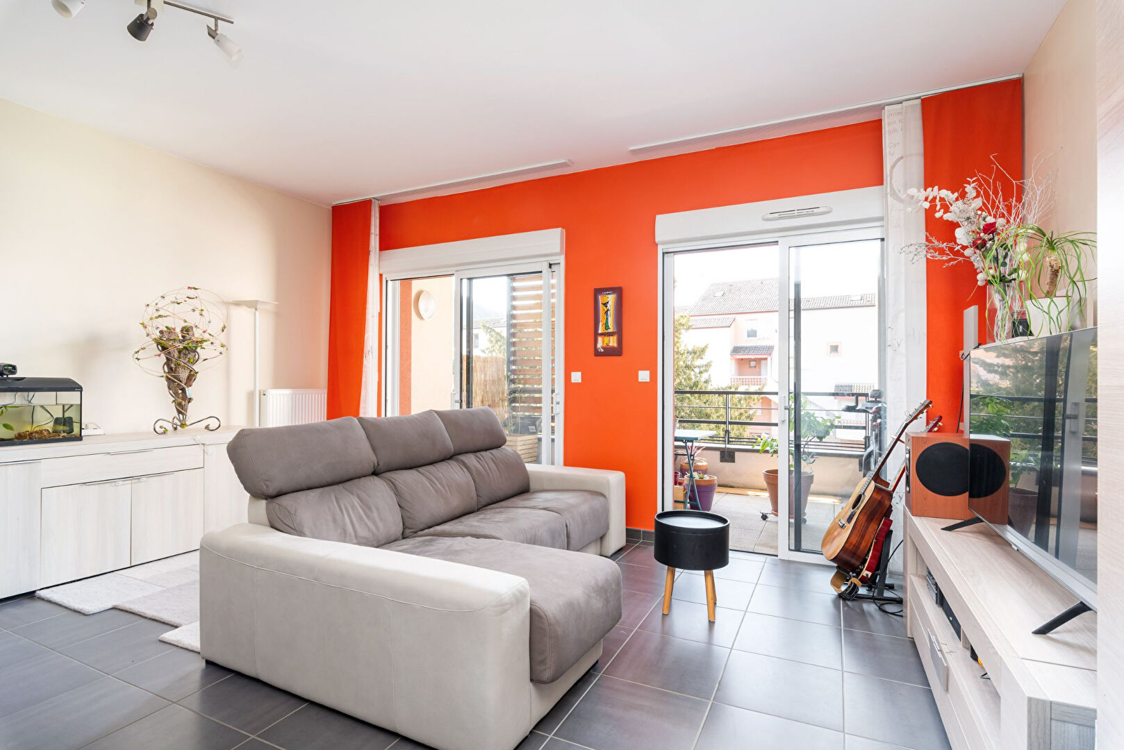 Photo APPARTEMENT 5 PIÈCES 3CH 92m2 + GARAGE image 2/6