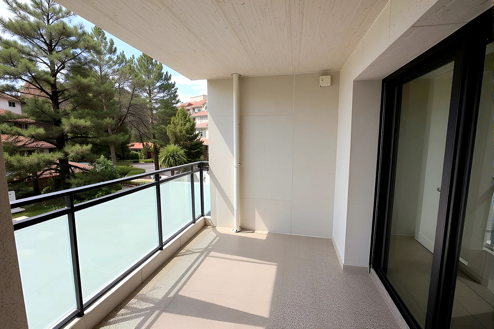 Appartement Sainte Colombe 2 pièce(s) 46 m2+balcon+garage