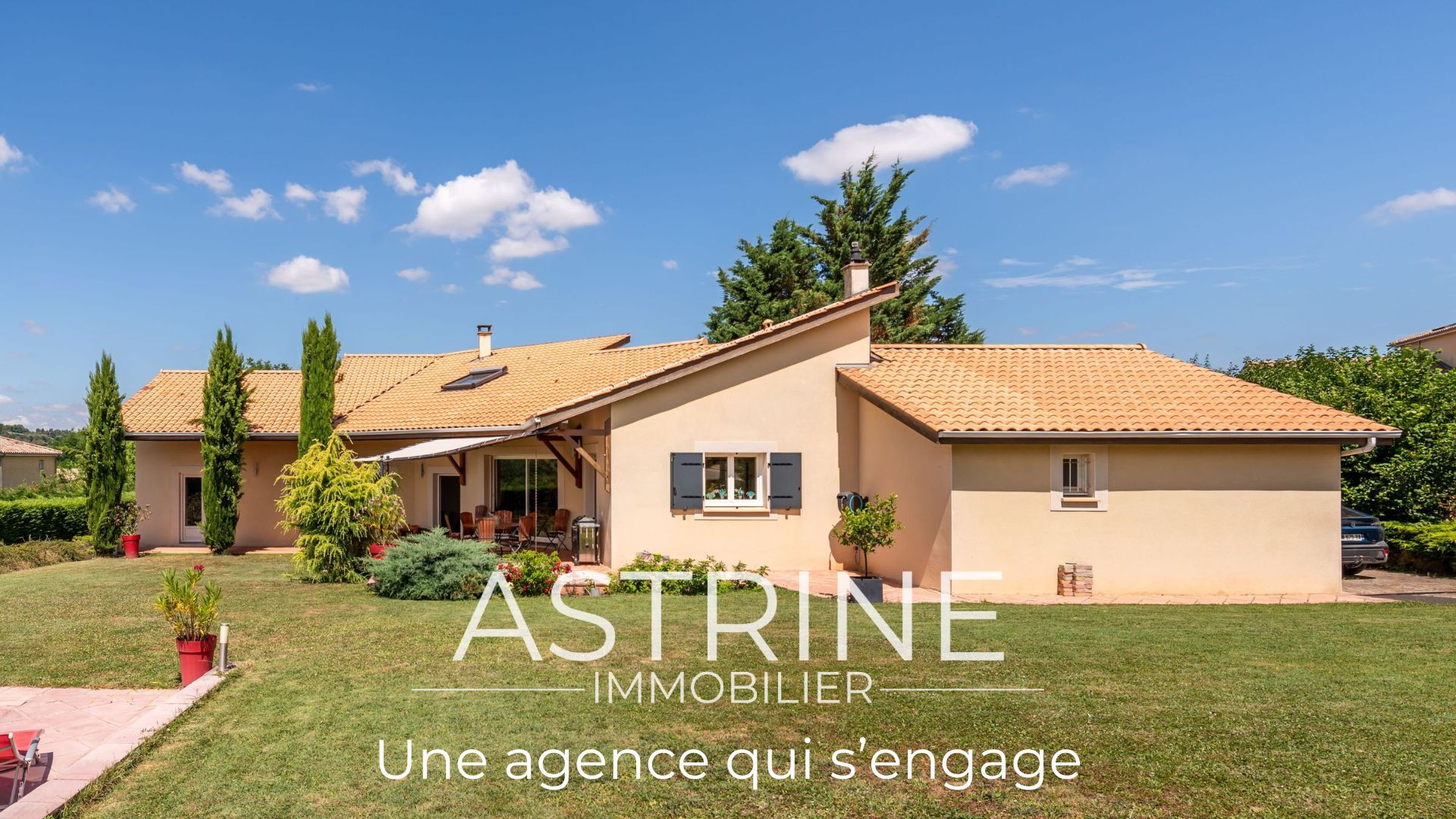 JARDIN - Superbe Maison avec Piscine et Dépendances
