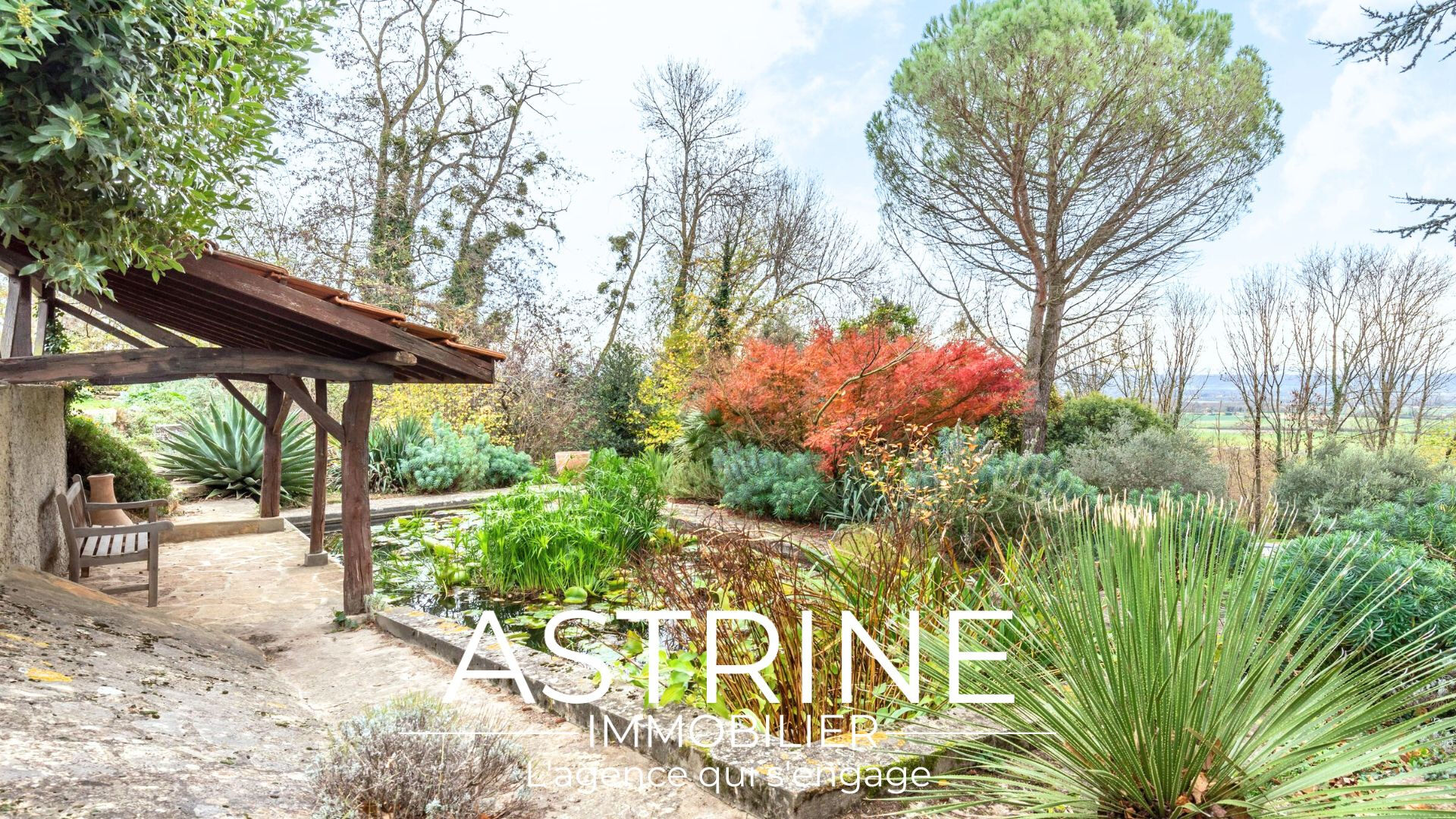 Photo Maison de caractère + dépendances - Vue dominante plein sud - 2 hectares dun seul tenant image 2/6